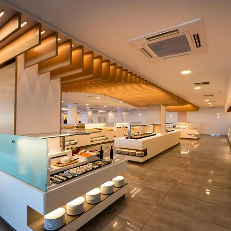 Üdülőközpont Grand 4*